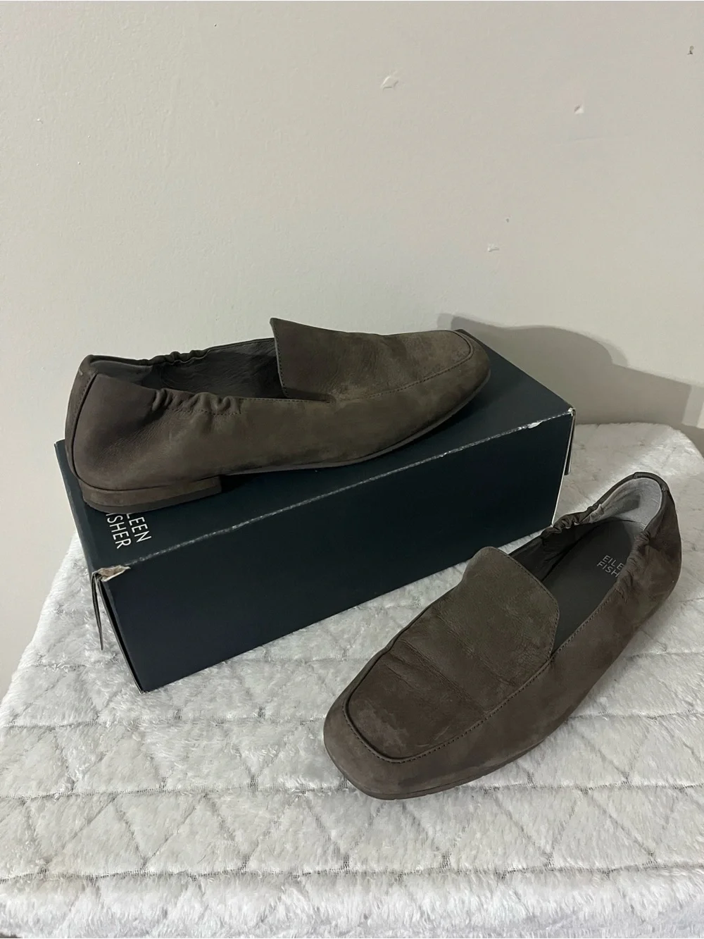 Eileen Fisher Sim Tumbled Nubuck Loafer in Rye size US 9 womens